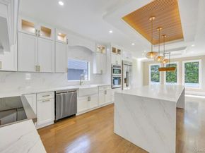 9 Short Lane, Levittown NY 11756