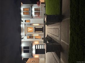 9 Short Lane, Levittown NY 11756
