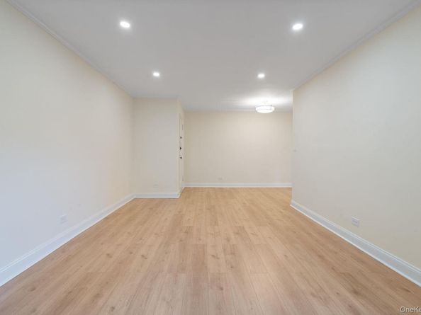 32-25 88 St. 510, East Elmhurst NY 11369