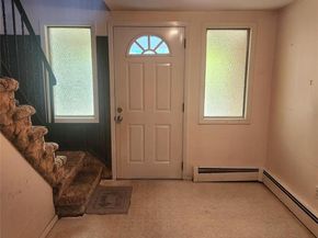 47 15th Avenue, West Babylon NY 11704