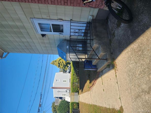 47 15th Avenue, West Babylon NY 11704