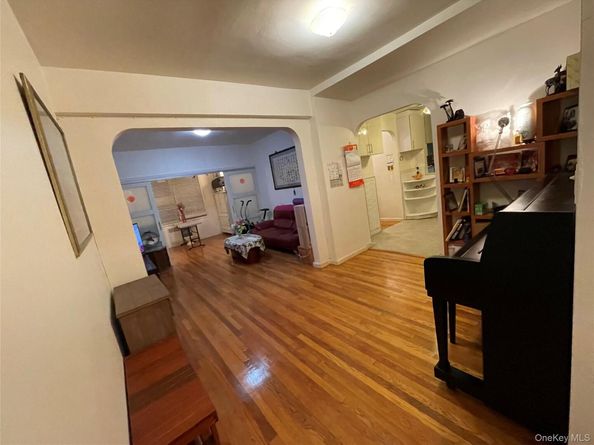 63-60 102nd Street D7, Rego Park NY 11374