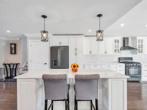 2566 Hyacinth Street, Westbury NY 11590