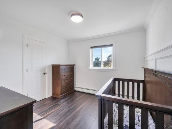 2566 Hyacinth Street, Westbury NY 11590