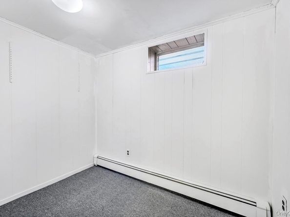 2566 Hyacinth Street, Westbury NY 11590