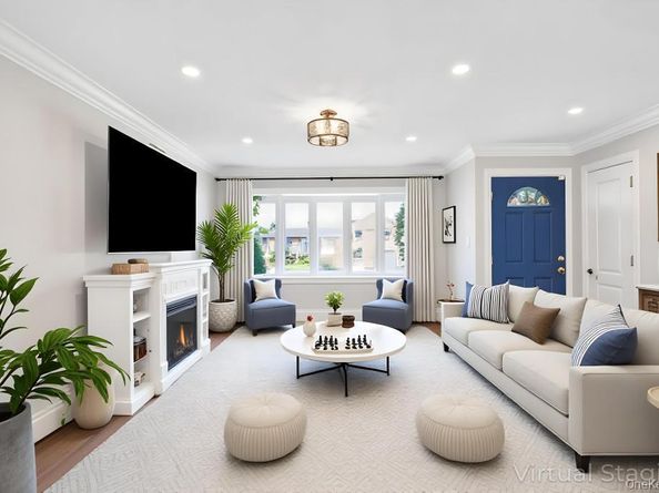 2566 Hyacinth Street, Westbury NY 11590