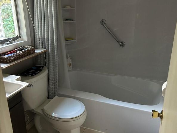 20 E Shore Drive, Patchogue NY 11772