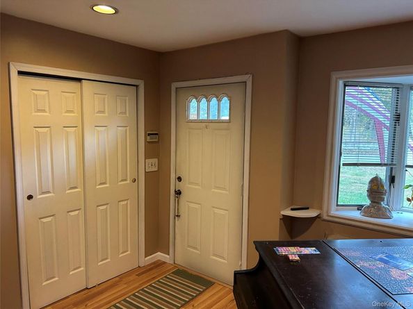 20 E Shore Drive, Patchogue NY 11772