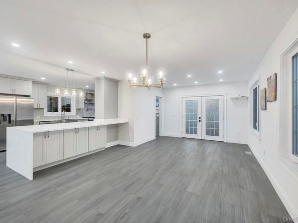 99 N Corona Avenue, Valley Stream NY 11580