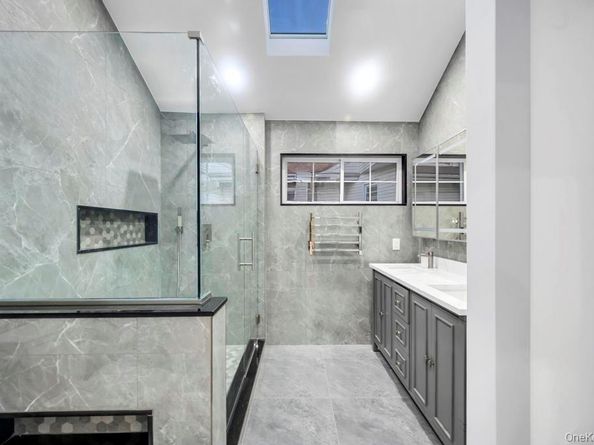 99 N Corona Avenue, Valley Stream NY 11580