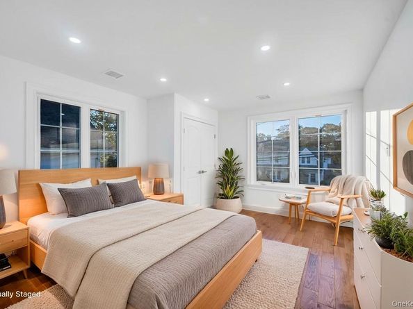 99 N Corona Avenue, Valley Stream NY 11580