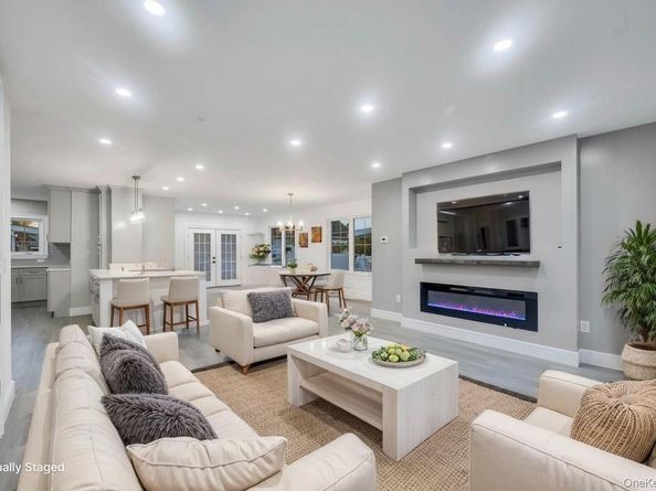 99 N Corona Avenue, Valley Stream NY 11580