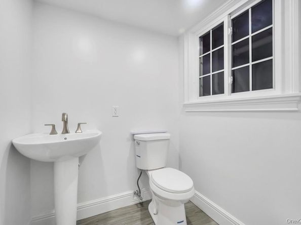 99 N Corona Avenue, Valley Stream NY 11580