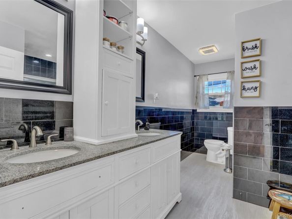 11 W 2nd Street, Deer Park NY 11729