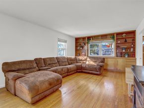 11 W 2nd Street, Deer Park NY 11729