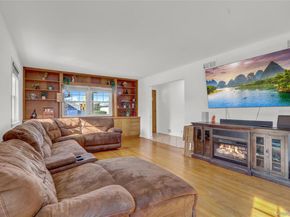 11 W 2nd Street, Deer Park NY 11729