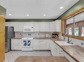 11 W 2nd Street, Deer Park NY 11729