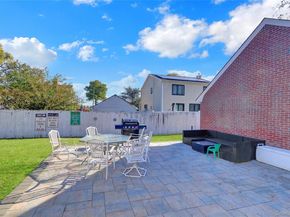 11 W 2nd Street, Deer Park NY 11729
