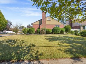 184 Independence Avenue, Freeport NY 11520