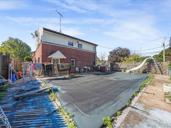 184 Independence Avenue, Freeport NY 11520