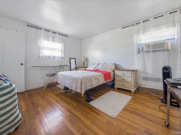 184 Independence Avenue, Freeport NY 11520