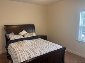 333 W Montauk Highway 1, Lindenhurst NY 11757