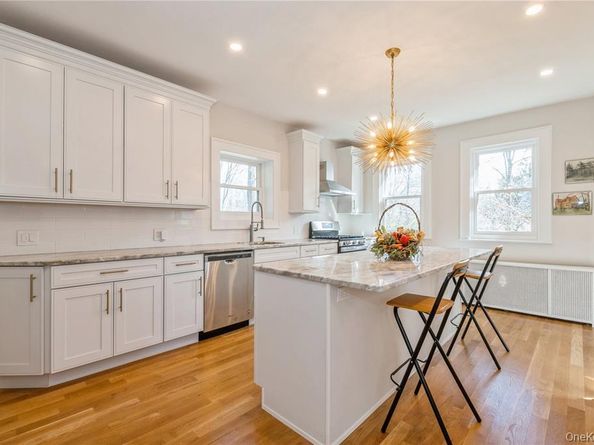 180-24 Grand Central Parkway, Jamaica Estates NY 11432