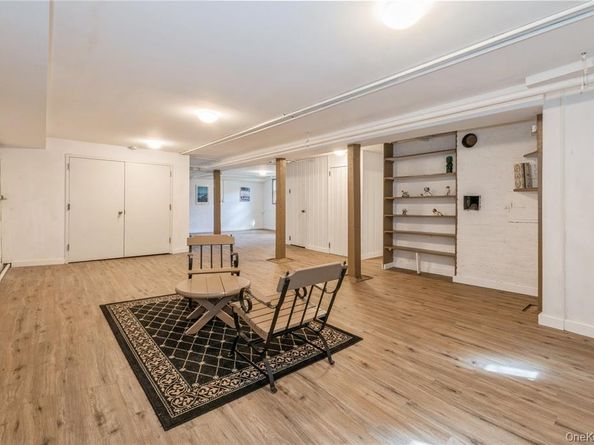 180-24 Grand Central Parkway, Jamaica Estates NY 11432