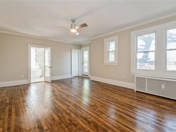 180-24 Grand Central Parkway, Jamaica Estates NY 11432