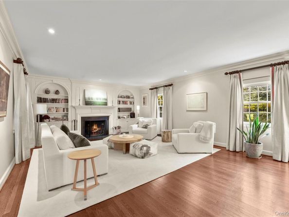25 Moore Road, Bronxville NY 10708