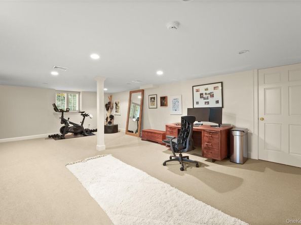 25 Moore Road, Bronxville NY 10708