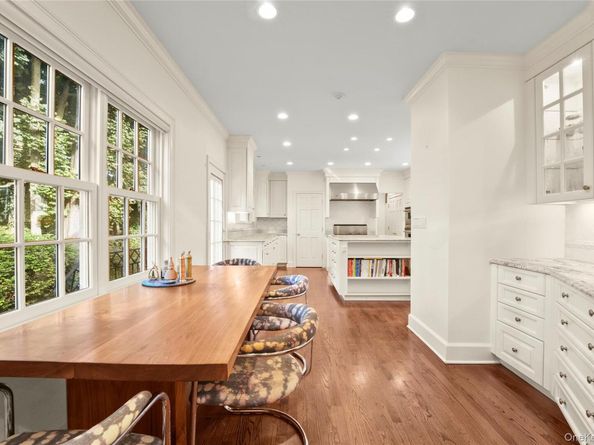 25 Moore Road, Bronxville NY 10708