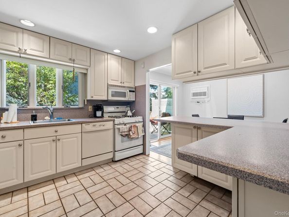 1743 James Street, Merrick NY 11566