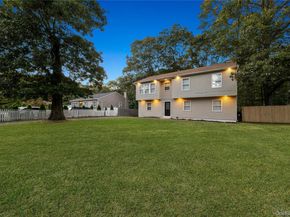 25 Nord Park Boulevard, Selden NY 11953