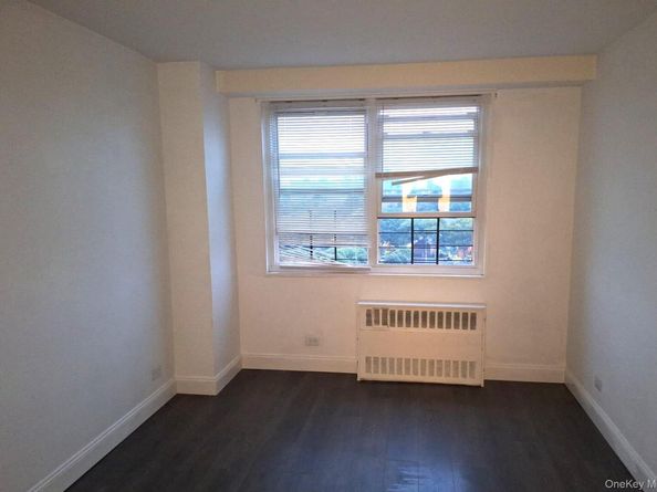 825 Morrison Avenue 12F, Bronx NY 10473