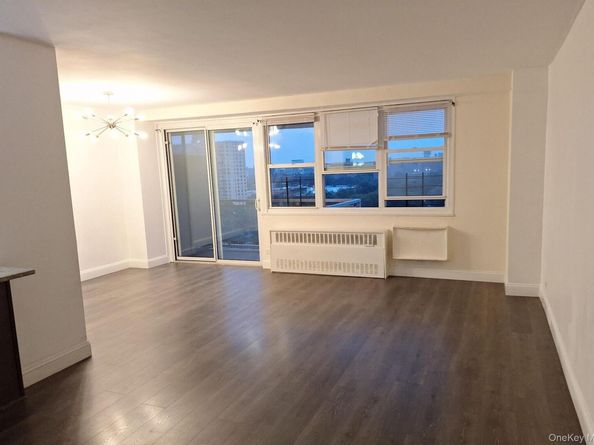 825 Morrison Avenue 12F, Bronx NY 10473