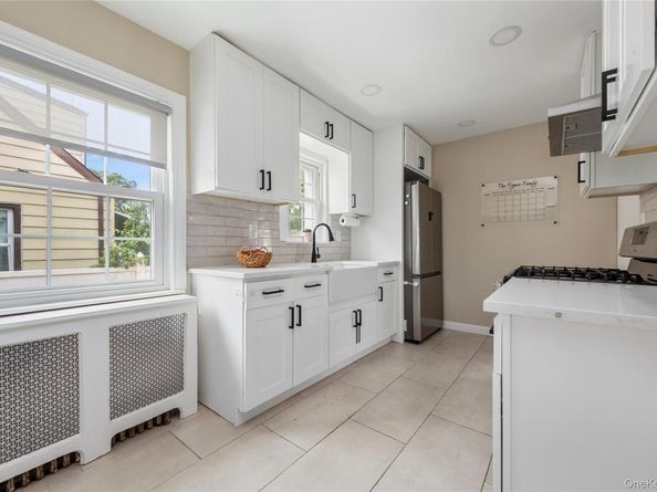 11 Dewitt Street, Valley Stream NY 11580