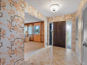 5 Woods Lane, Roslyn NY 11576