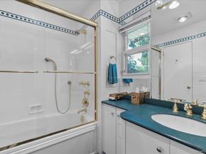 5 Woods Lane, Roslyn NY 11576