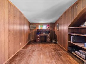 5 Woods Lane, Roslyn NY 11576