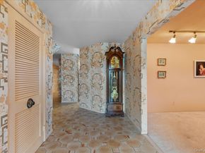 5 Woods Lane, Roslyn NY 11576