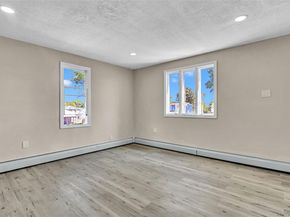 260 Cedar Court, Copiague NY 11726