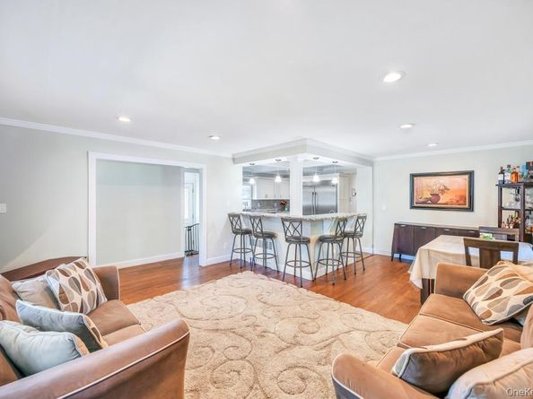 2327 Cleveland Street, Bellmore NY 11710