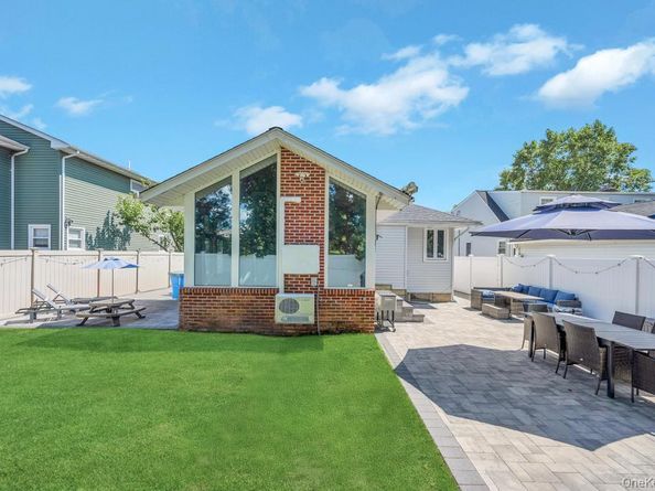 2327 Cleveland Street, Bellmore NY 11710