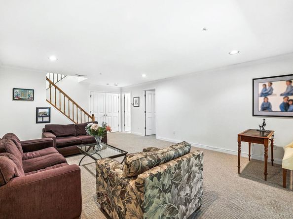 133 Winding Ridge Road, White Plains NY 10603