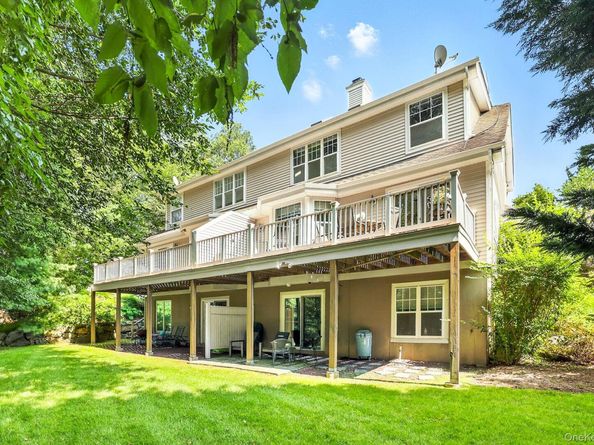 133 Winding Ridge Road, White Plains NY 10603