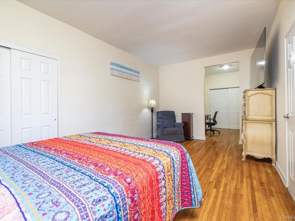 120 Morris Avenue A19, Rockville Centre NY 11570