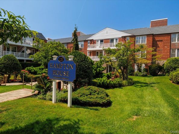 120 Morris Avenue A19, Rockville Centre NY 11570