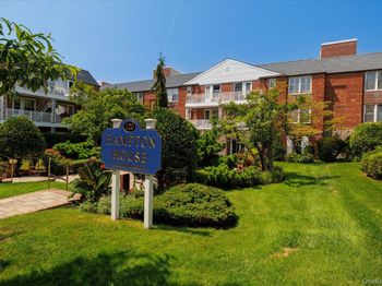 120 Morris Avenue