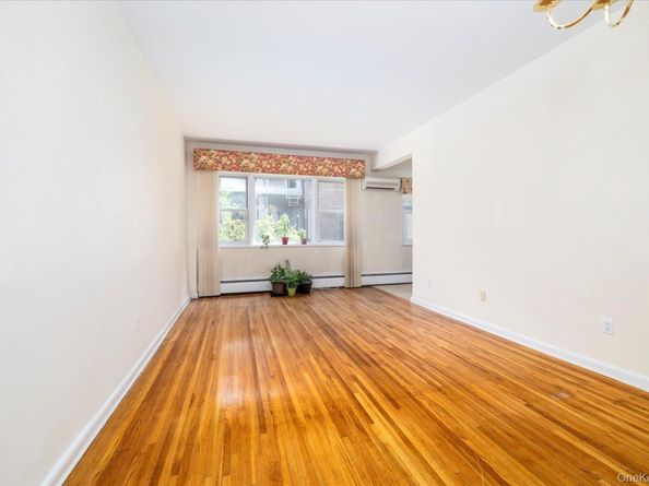 120 Morris Avenue A19, Rockville Centre NY 11570